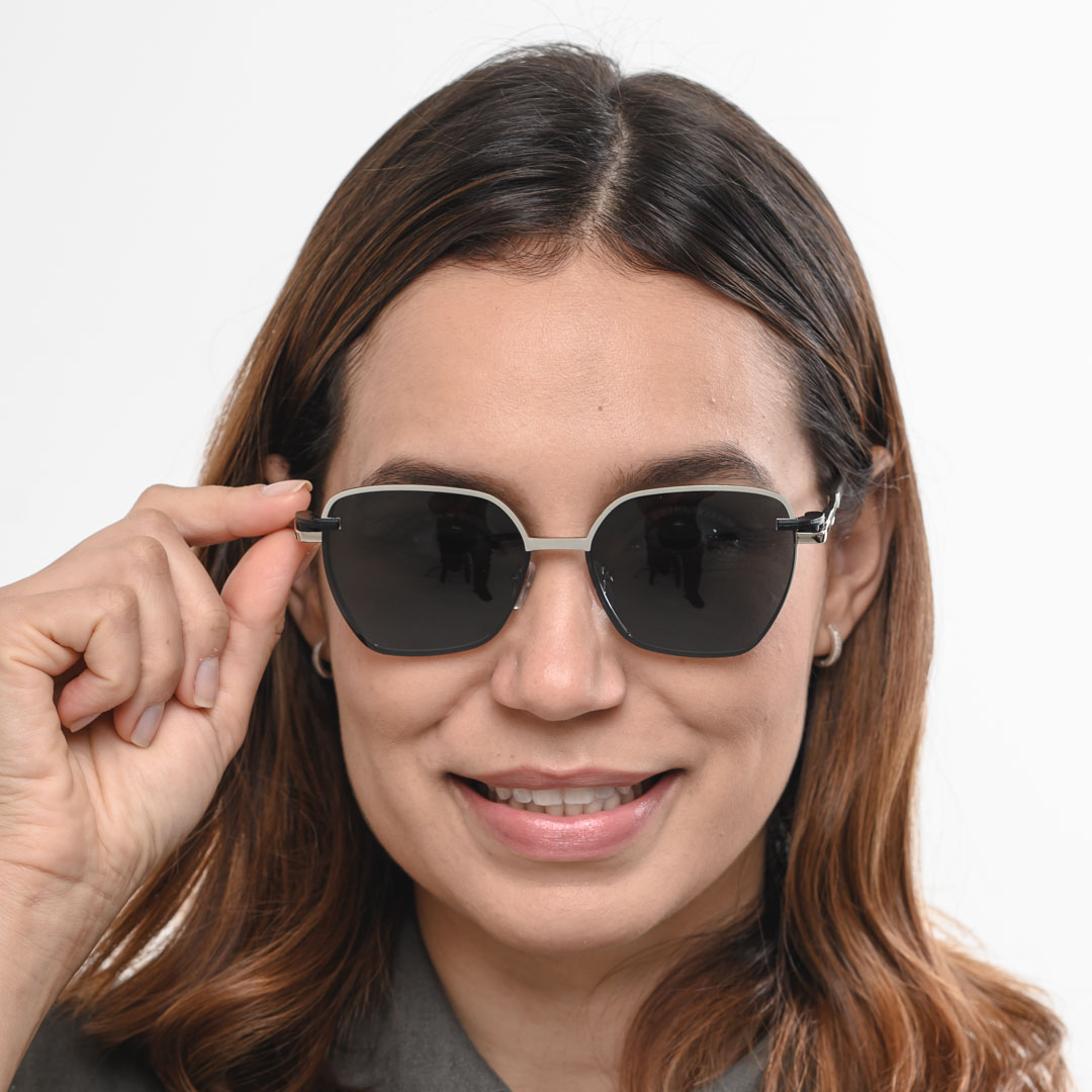 Óculos Clipon Quadrado Feminino Avenna Cinza