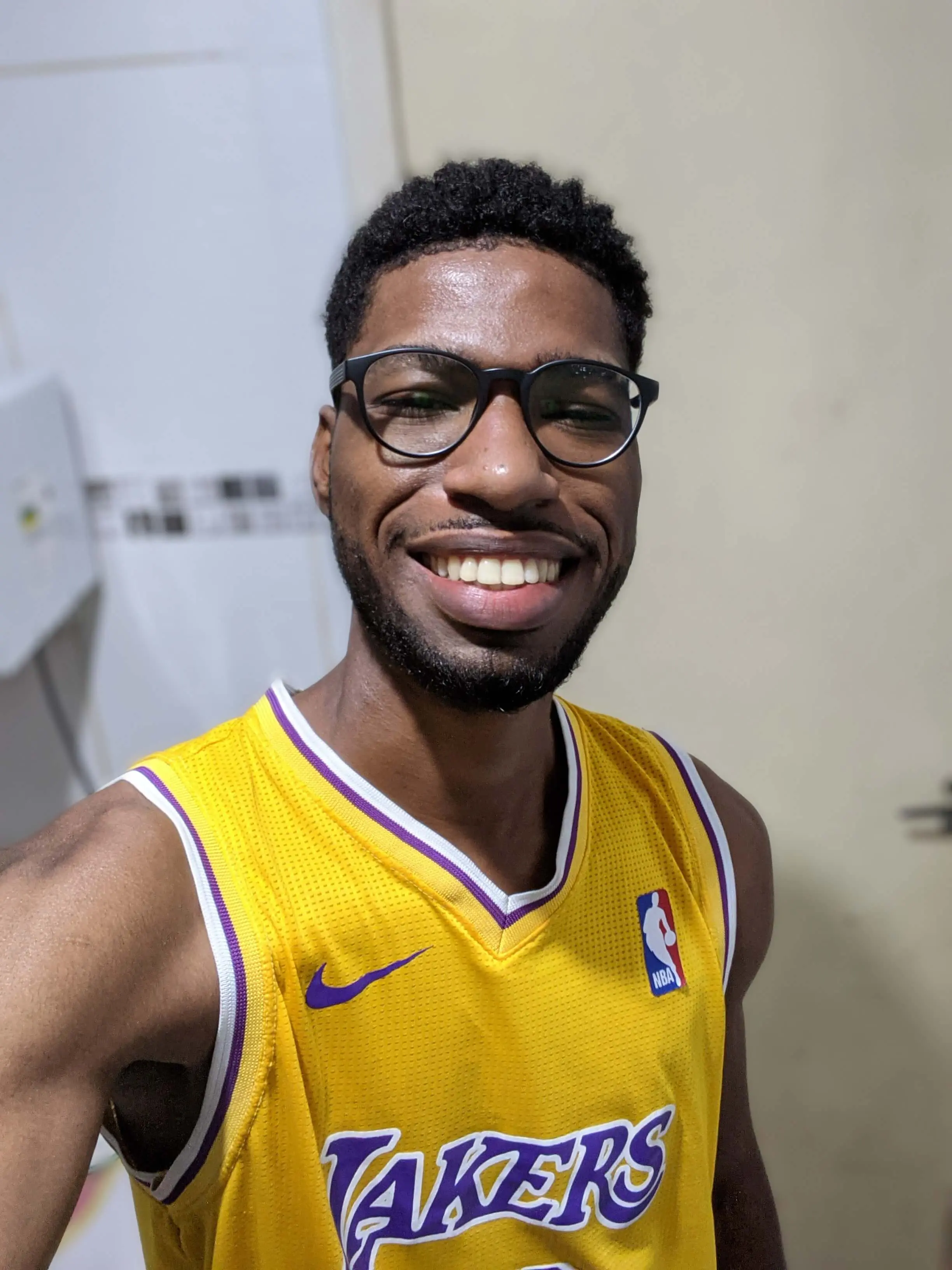 Muito bom, o óculos ficou ótimo, lentes perfeita e chegou no prazo correto.